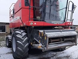 Продажа зерноуборочного комбайна Massey Ferguson 7646