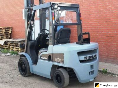 Вилочный погрузчик Nissan FG35