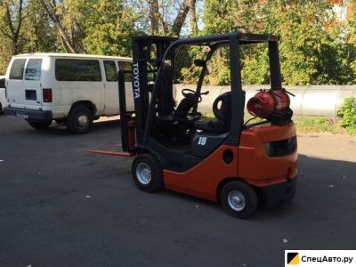 Вилочный погрузчик Toyota 32-8FG15