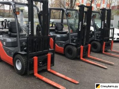 Вилочный погрузчик Toyota