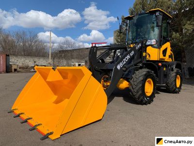 Фронтальный погрузчик BIZON 920