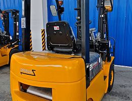 Продажа вилочного автопогрузчика Zauberg CPCD15-XCX