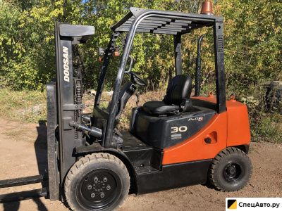 Вилочный погрузчик DOOSAN D30S-5