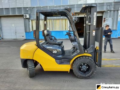 Вилочный погрузчик Komatsu FD30T-17
