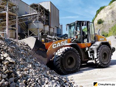 Фронтальный погрузчик CASE 921F