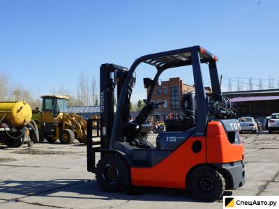 Вилочный погрузчик Toyota 02-8FG15